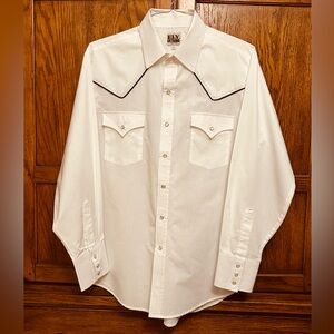 ELY Cattlemen, Men’s Western Shirt, Large, long sleeve.